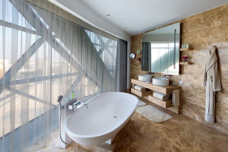 Ein Foto Andaz Capital Gate by Hyatt