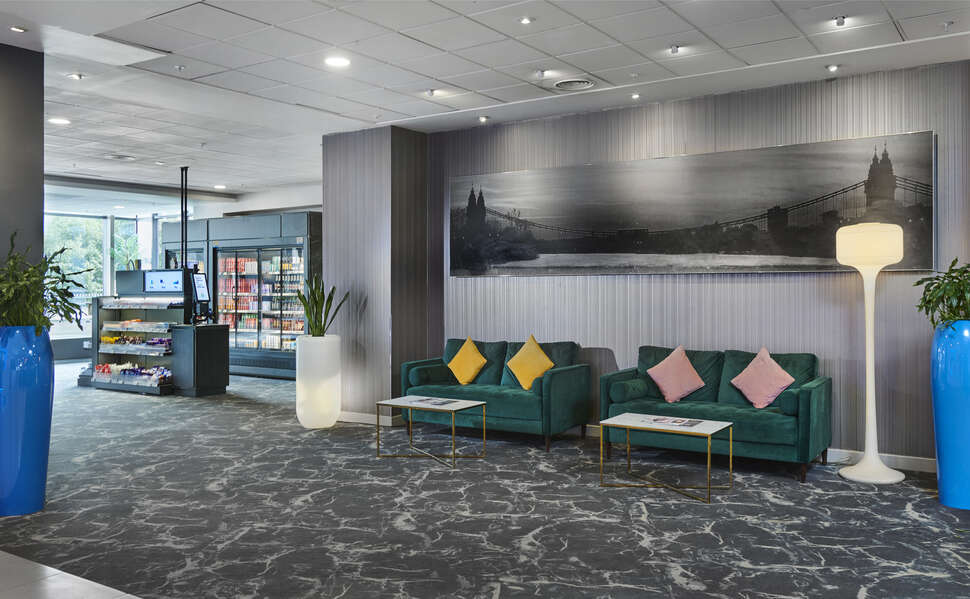 Een foto van Novotel London West