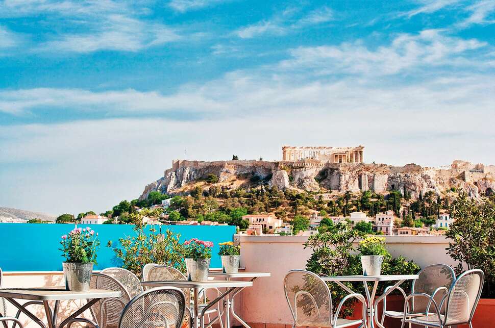 Een foto van het terras bij Arion Athens Hotel