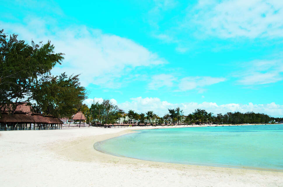 Een foto van het strand bij Ambre Resort & Spa