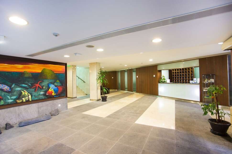 Een foto van het interieur van Aparthotel Antillia