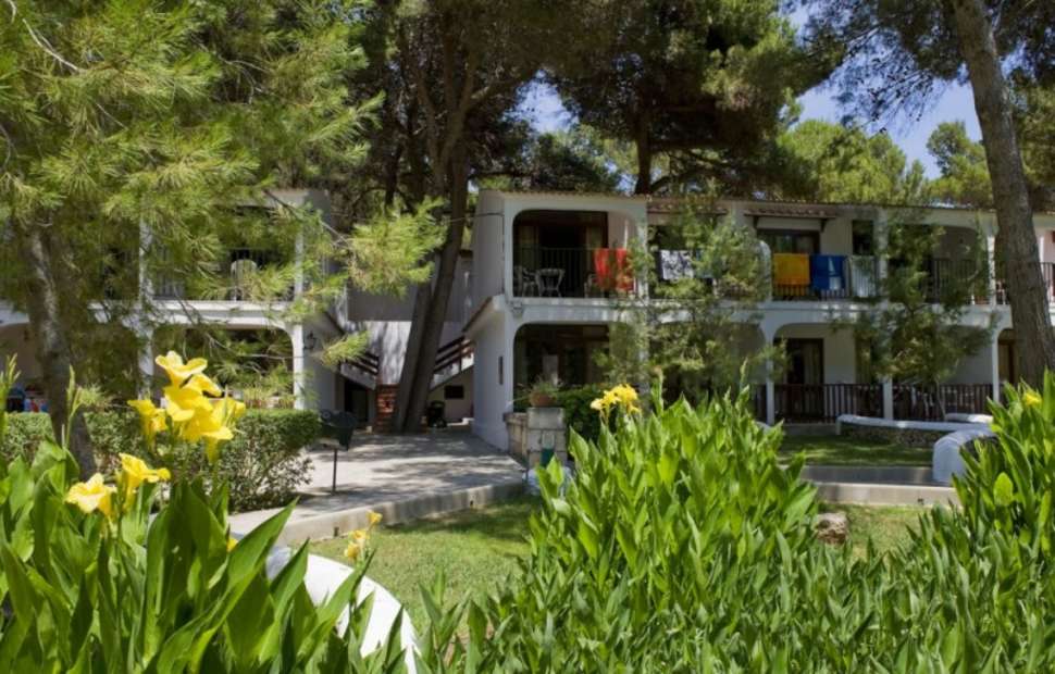 Ein Foto von der Außenansicht des Sol Parc Aparthotel