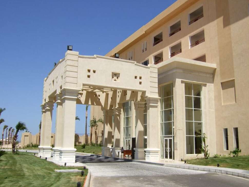 Een foto van de buitenkant van Imperial Shams Abu Soma