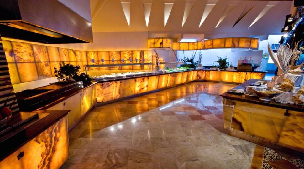 Ein Foto von den Einrichtungen im Sunset Marina Resort & Yacht Club