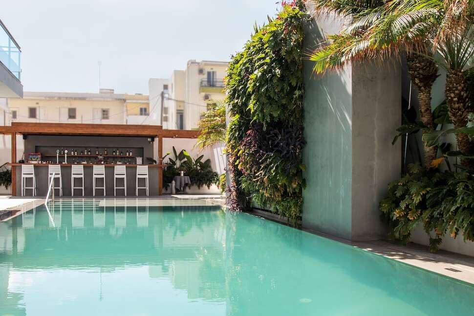 Ein Foto von einer Übersicht des Manousos City Hotel