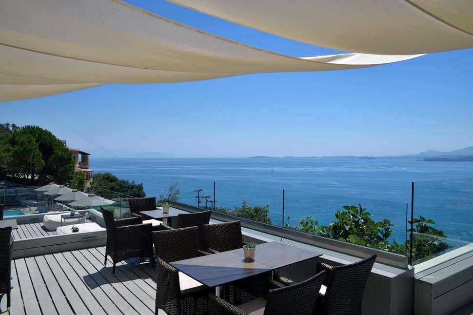 Een foto van het terras bij Marilena Sea View Hotel