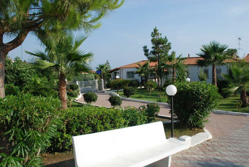 Een foto van de buitenkant van Villaggio Baia d'Ercole