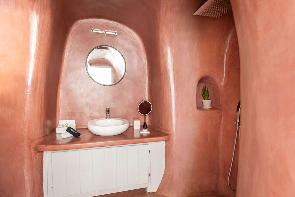 Een foto van Danae Suites Santorini