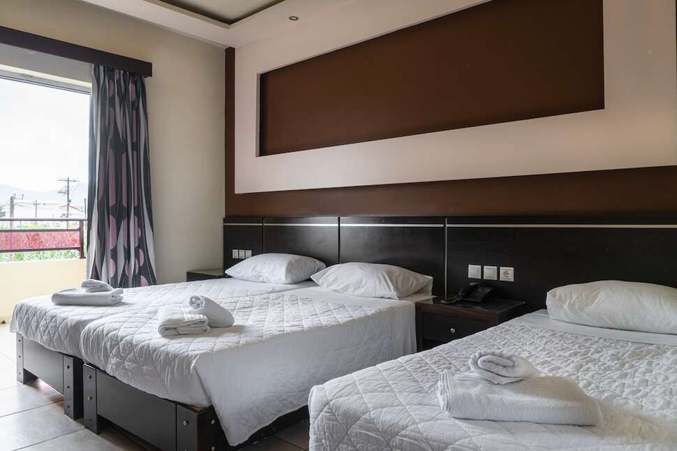 Ein Foto Canadian Hotel