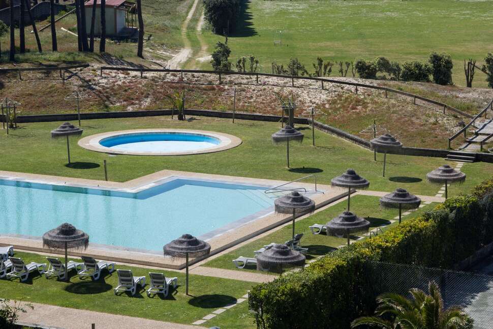 Een foto van het zwembad bij Axis Ofir Beach Resort
