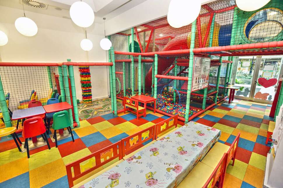 Een foto van Holiday World Riwo Hotel