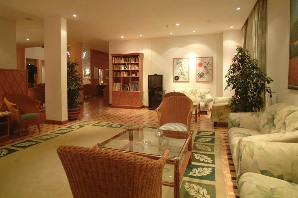 Een foto van het interieur van Pestana Ocean Bay