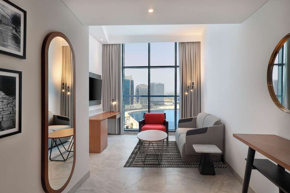 Ein Foto The First Collection Waterfront A Tribute Portfolio Hotel