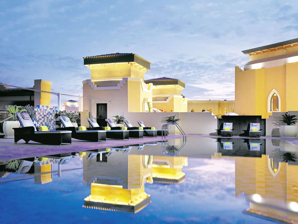 Ein Foto Traders Hotel Qaryat Al Beri Abu Dhabi