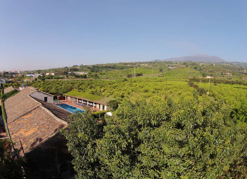 Ein Foto vom Pool im Hotel Etna