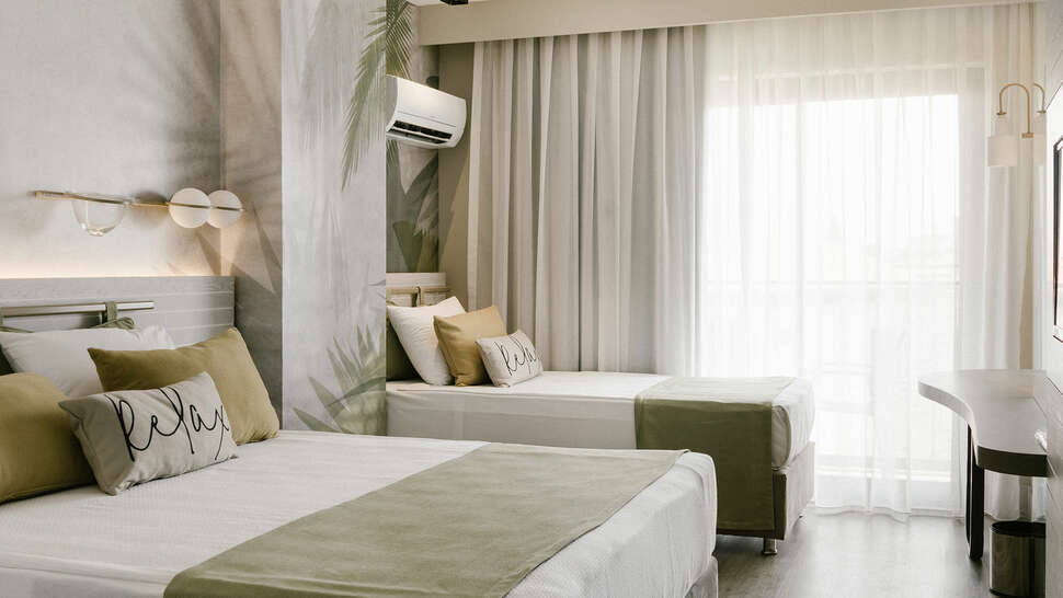 Een foto van Side Square Hotel