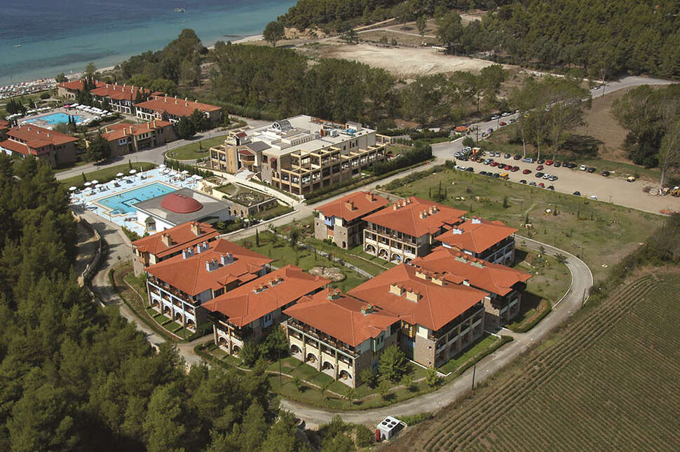Een foto van het zwembad bij Simantro Resort