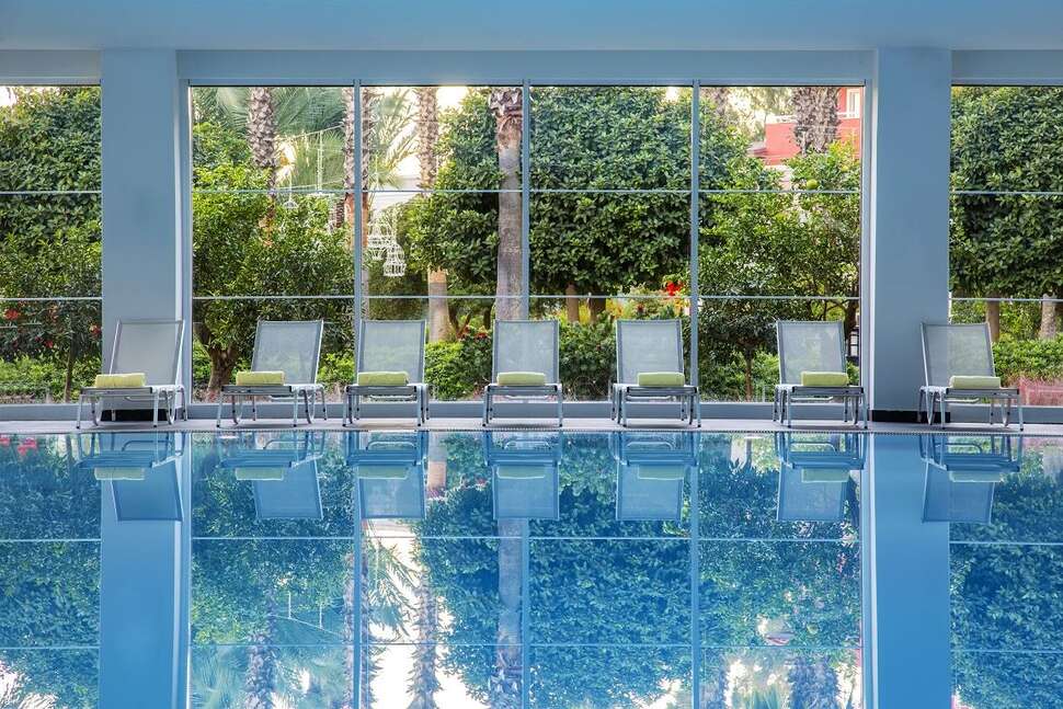 Een foto van het zwembad bij IC Hotels Santai Family Resort