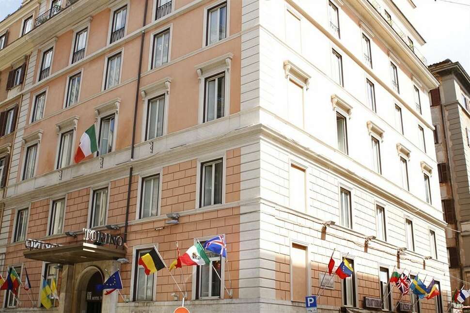 Ein Foto von der Außenansicht des Hotel Torino