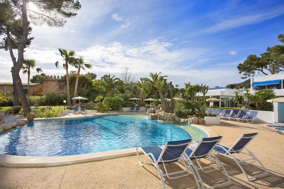 Een foto van het zwembad bij Hipotels Eurotel Punta Rotja Hotel