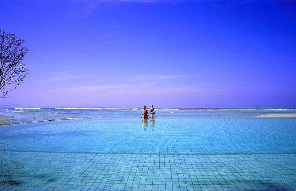 Een foto van het zwembad bij Apsara Beachfront Resort & Villa