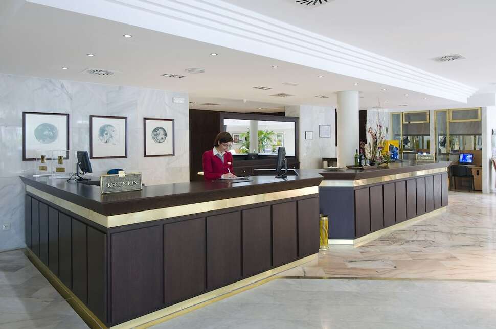 Een foto van het interieur van Hipotels Sherry Park