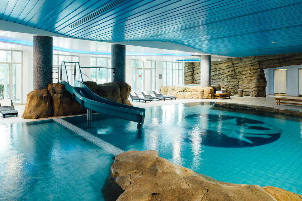 Ein Foto vom Pool im Dream Castle Hotel