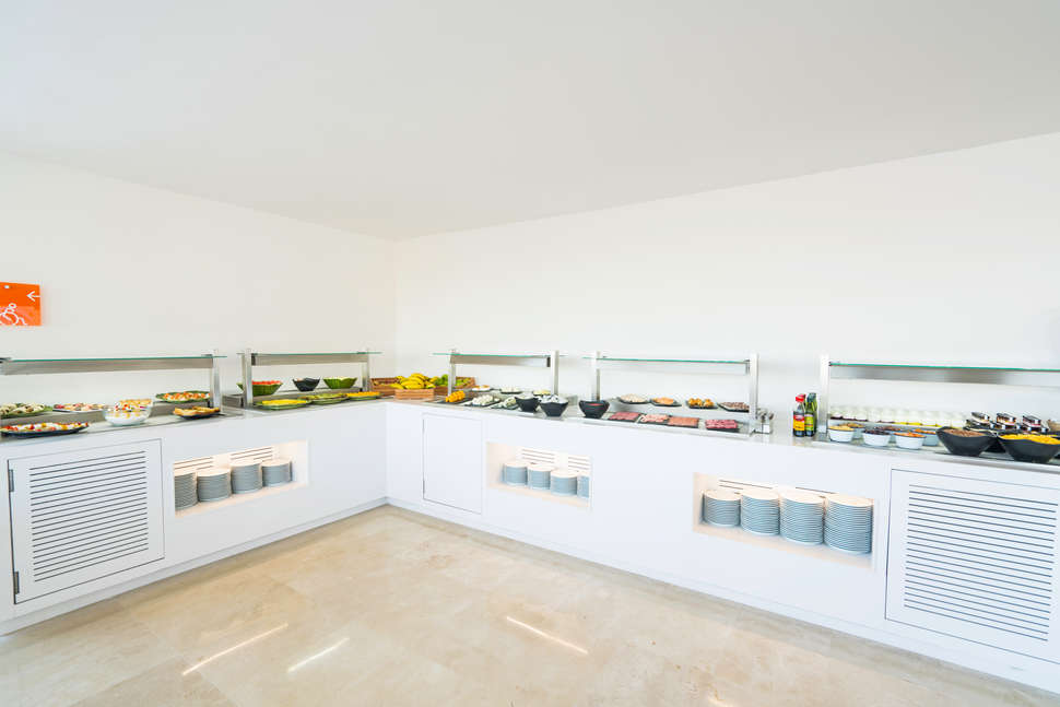Een foto van de faciliteiten bij THB Naeco Ibiza