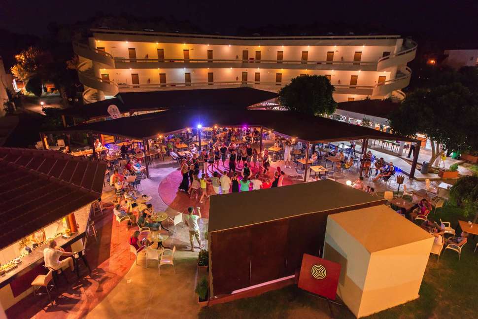 Een foto van de faciliteiten bij Delfinia Resort