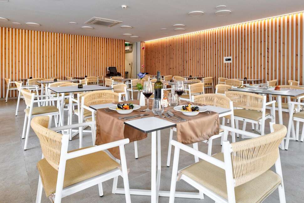 Een foto van White Olive Elite Hotel