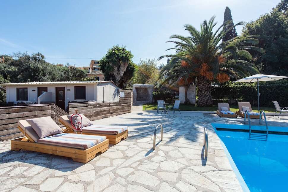 Een foto van het zwembad bij Hotel Anita Corfu