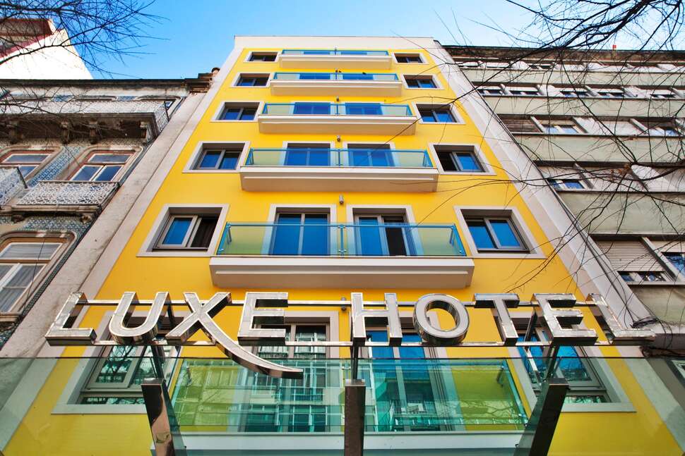 Een foto van de buitenkant van Luxe Hotel by Turim Hotels