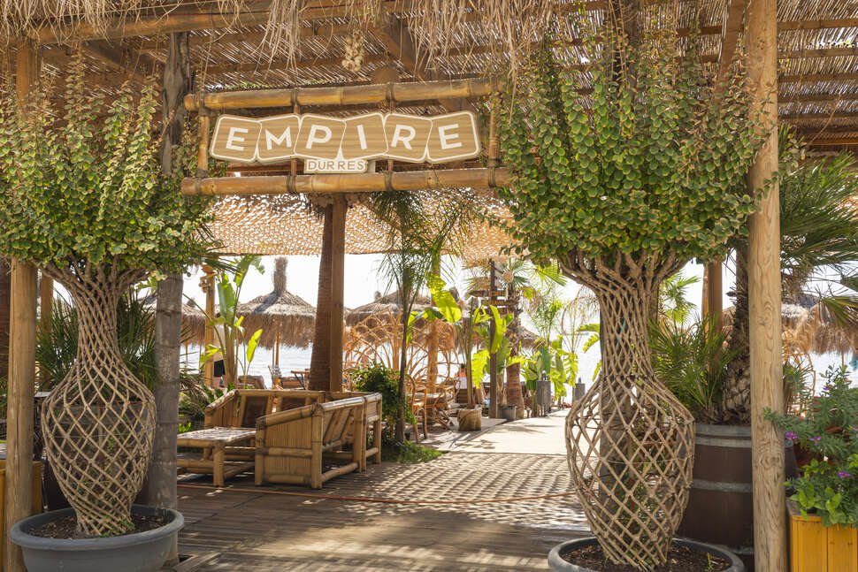 Een foto van Empire Hotel
