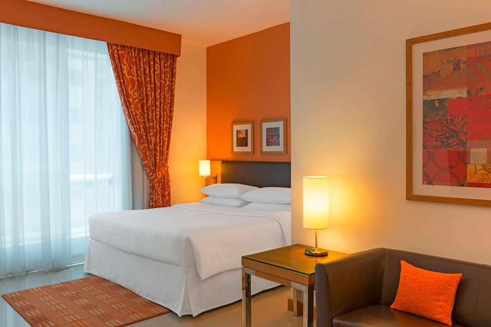 Ein Foto Four Points by Sheraton Bur Dubai