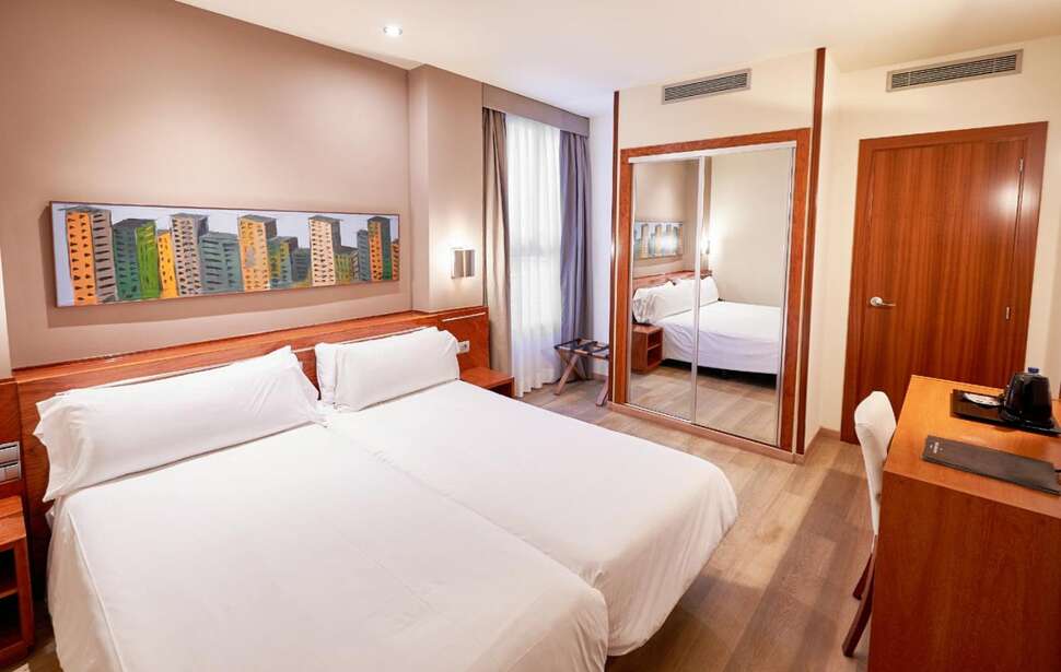 Ein Foto Hotel Garbi Millenni
