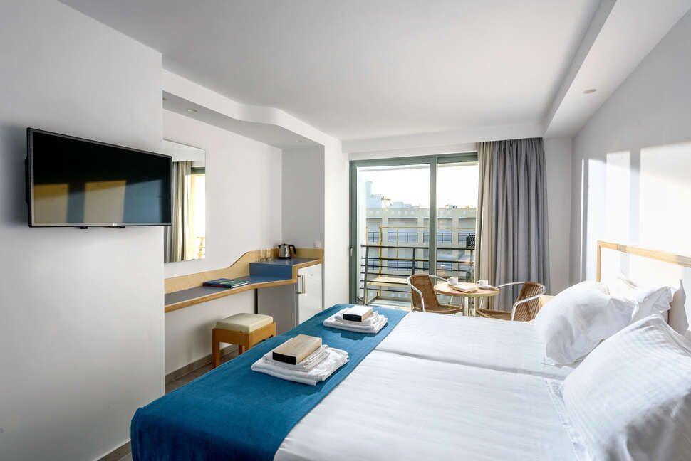 Ein Foto Alia Beach Hotel