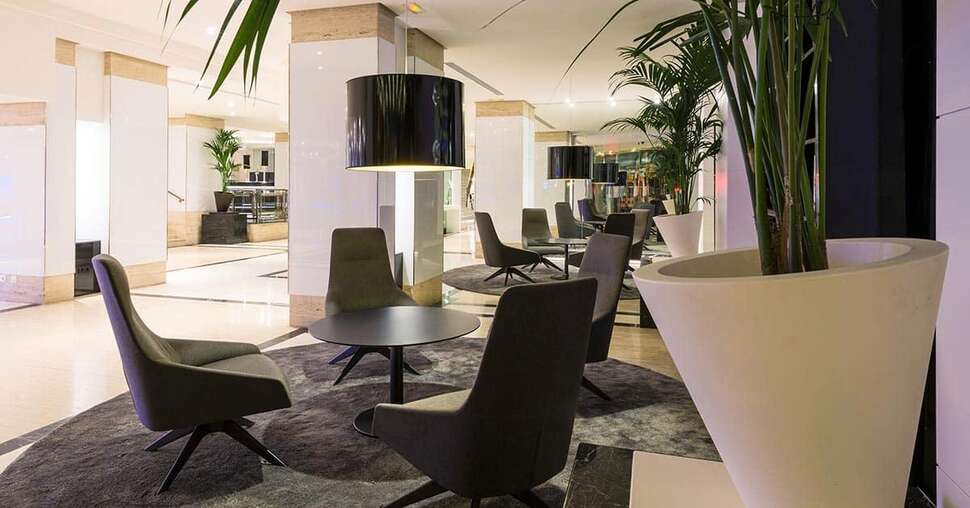 Een foto van het interieur van Hotel Palma Bellver Affiliated by Melia