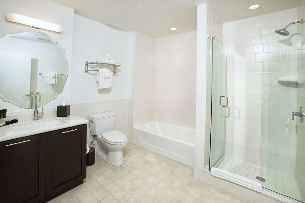 Ein Foto Melia Orlando Suite Hotel at Celebration