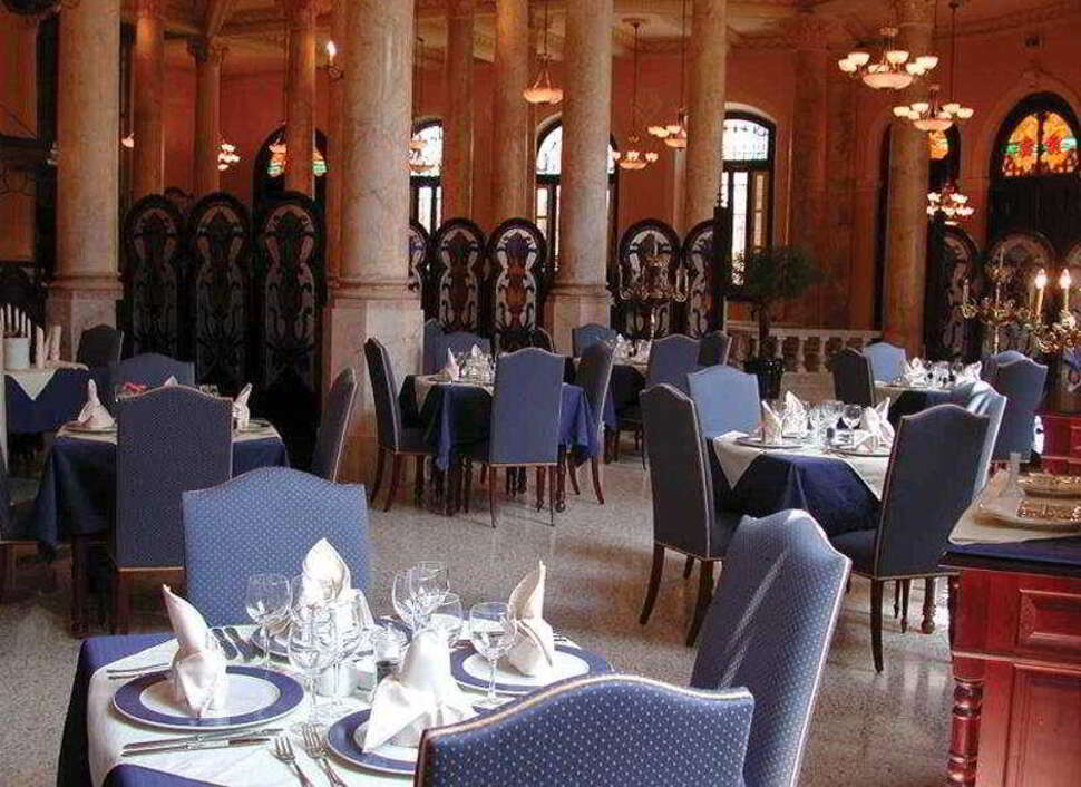 Ein Foto Hotel Raquel