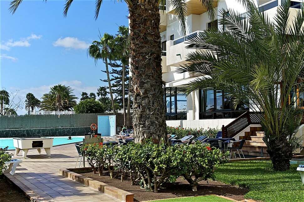 Een foto van het terras bij Hotel Principado