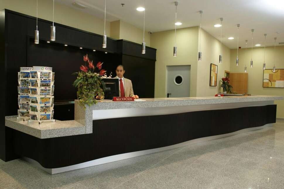 Een foto van het interieur van Barcelo Marbella