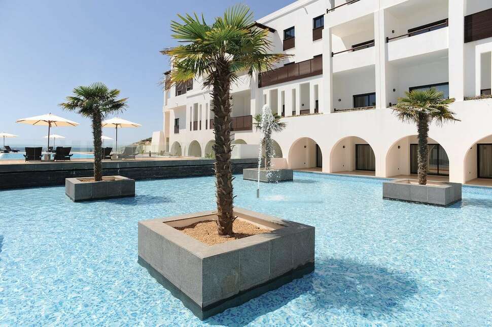 Een foto van het zwembad bij Belmar Spa & Beach Resort