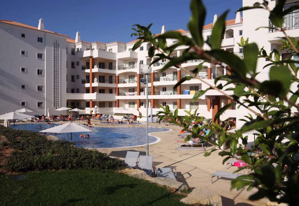 Een foto van het zwembad bij AP Victoria Sports & Beach