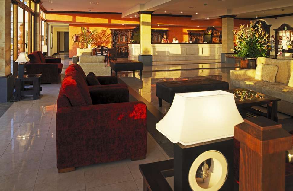 Een foto van het interieur van Regency Country Club Appartementen & Suites