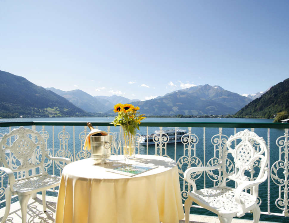 Een foto van de buitenkant van Grand Hotel Zell am See