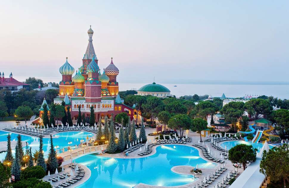 Een foto van het zwembad bij Asteria Kremlin Palace Hotel