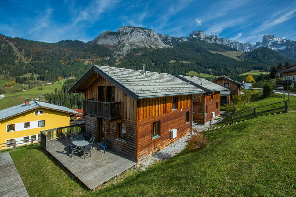 Een foto van de buitenkant van Alpendorf Dachstein West