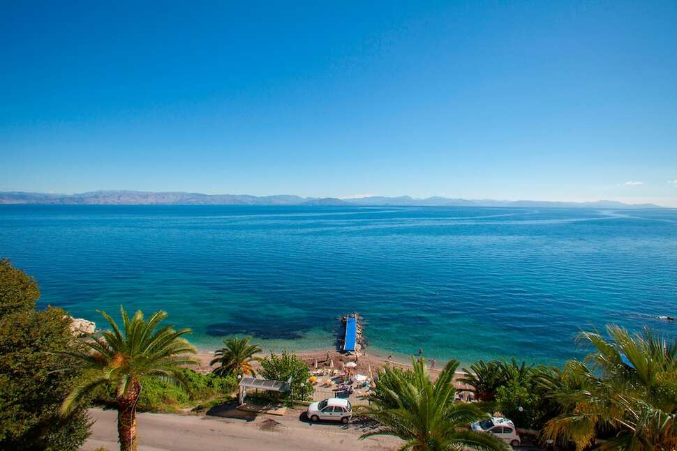 Een foto van de buitenkant van Hotel Valmar Corfu by Louis Hotels