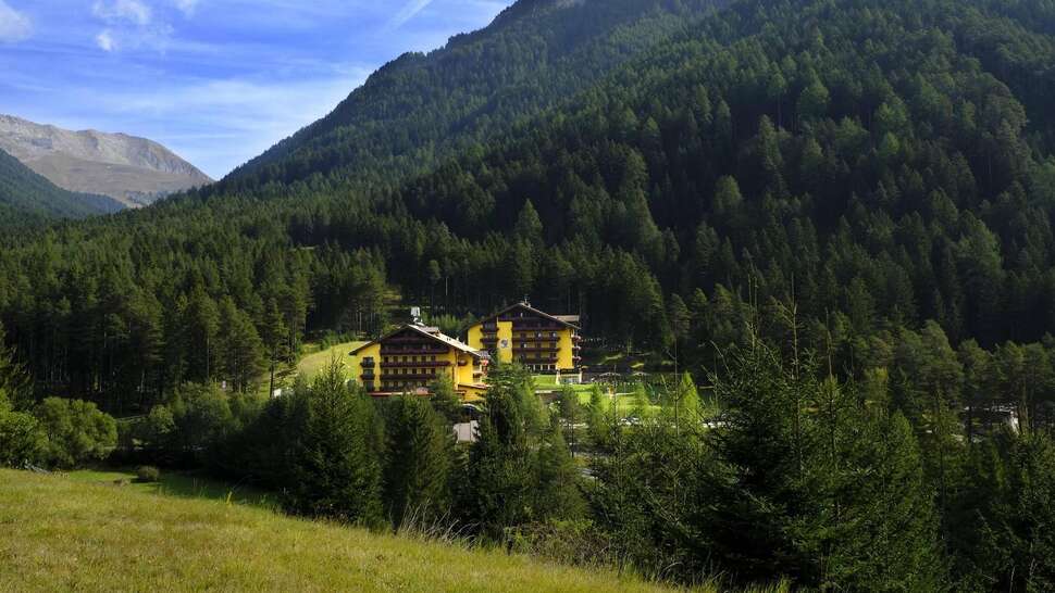 Ein Foto Hotel Shandranj