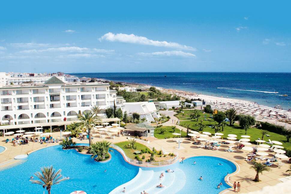 Ein Foto vom Pool im El Mouradi Palm Marina